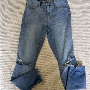 HighRise Knee Cut Jeans
